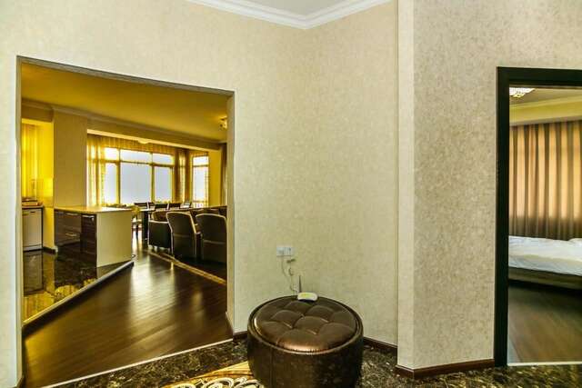 Апартаменты Apartment on Tarqovu steert Баку-13