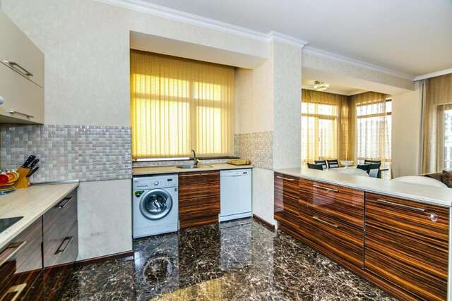 Апартаменты Apartment on Tarqovu steert Баку-19
