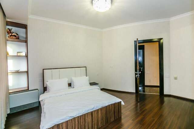 Апартаменты Apartment on Tarqovu steert Баку-83